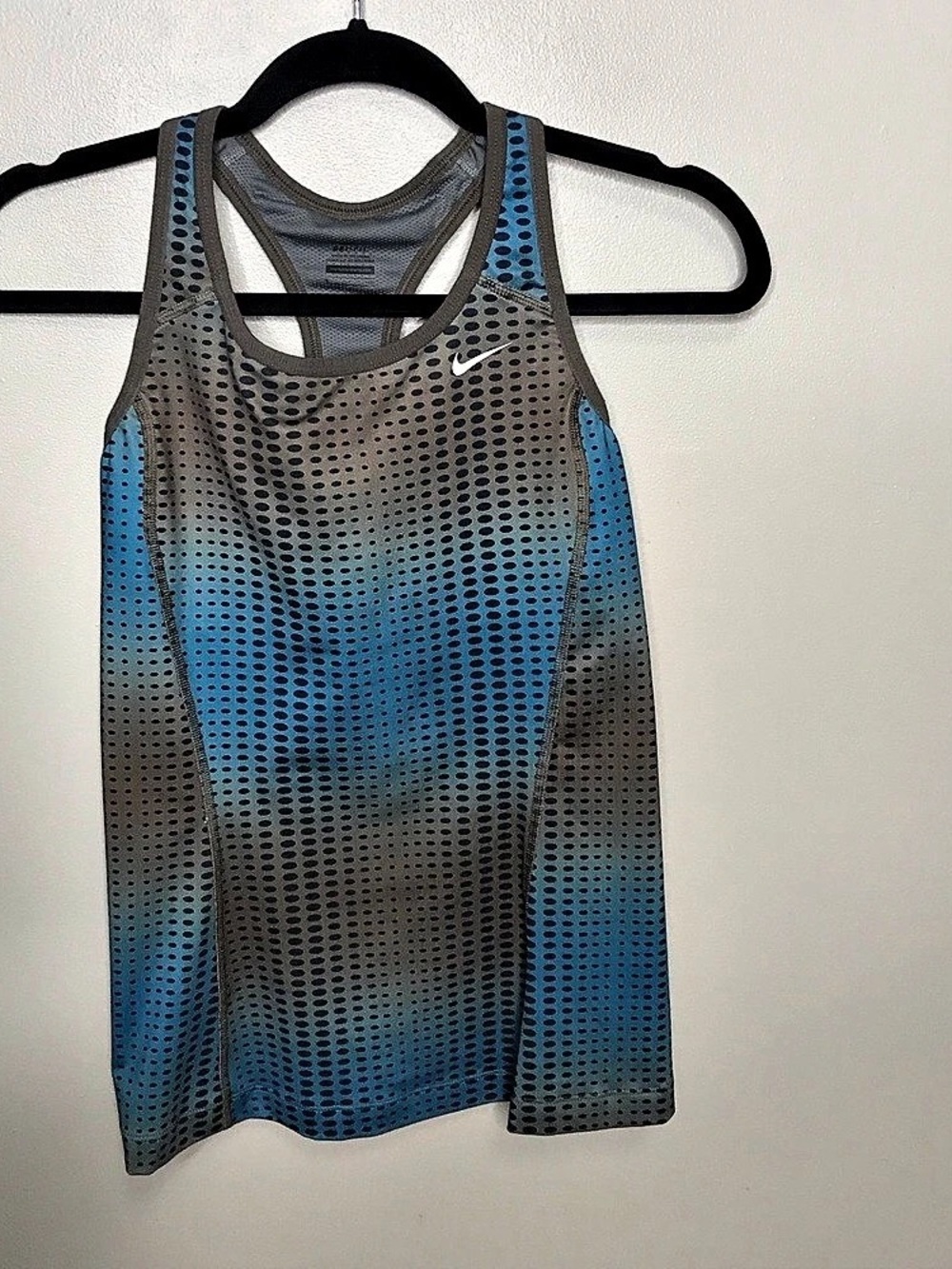 Nike Dri-FIT Racerback Athletic Tank in Sz Small